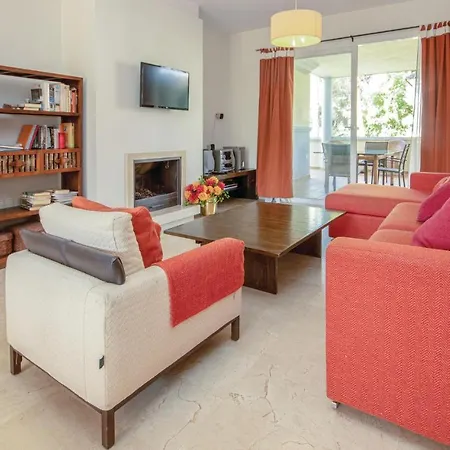 Appartement Beautiful In Marbella-cabopino With 2 Bedrooms, Wifi And Outdoor Swimming Pool *